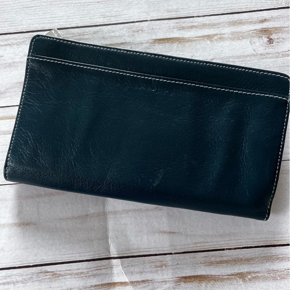 NWT Perlina Soft Leather Wallet in Green - Picture 3 of 14